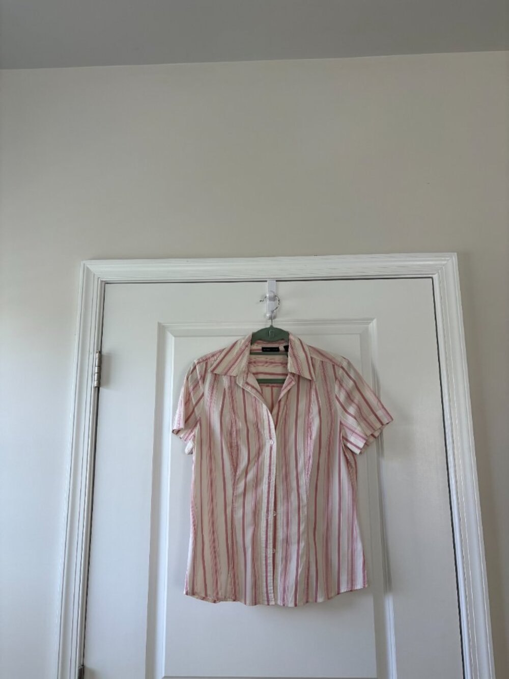 New York & Company Pink and White & A Black Vertical Striped Blouse Size Medium - Picture 2 of 11